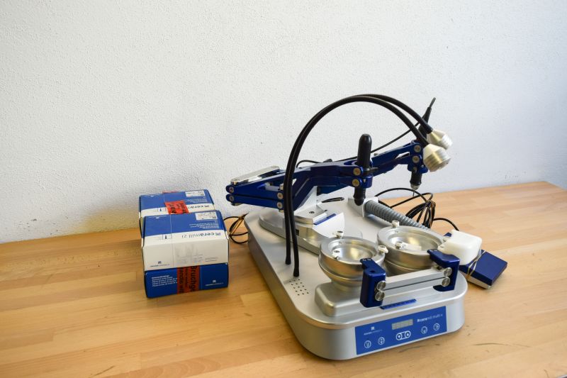 Esprit Damen-Ohrstecker JW50060 Messing rhodiniert Zirkonia weiß Rundschliff ...